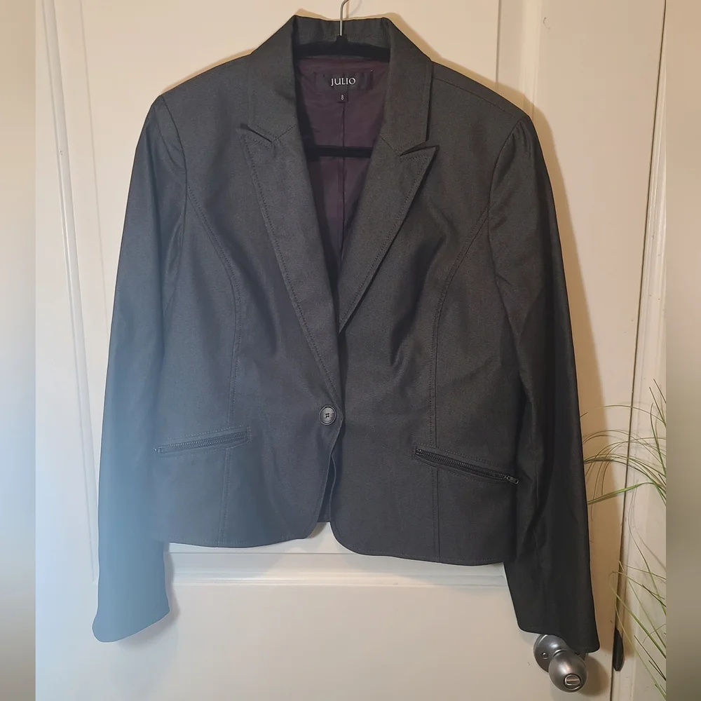JULIO Chic Slate Grey Cropped Blazer - Picture 2 of 11
